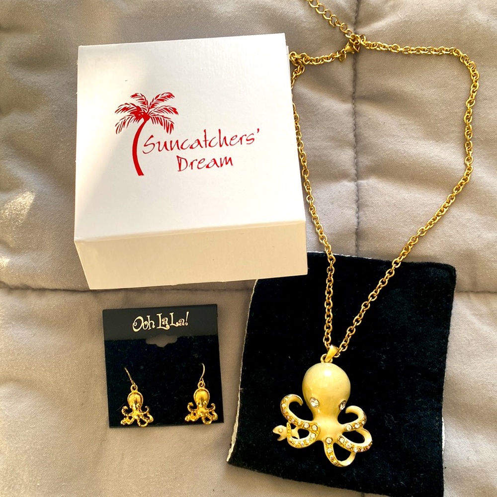 Womens Unique Octopus Necklace and Matching Earrings! 🐙